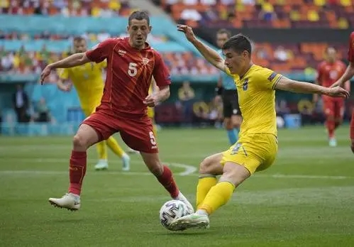 欧洲杯乌克兰2:1战胜北马其顿球队